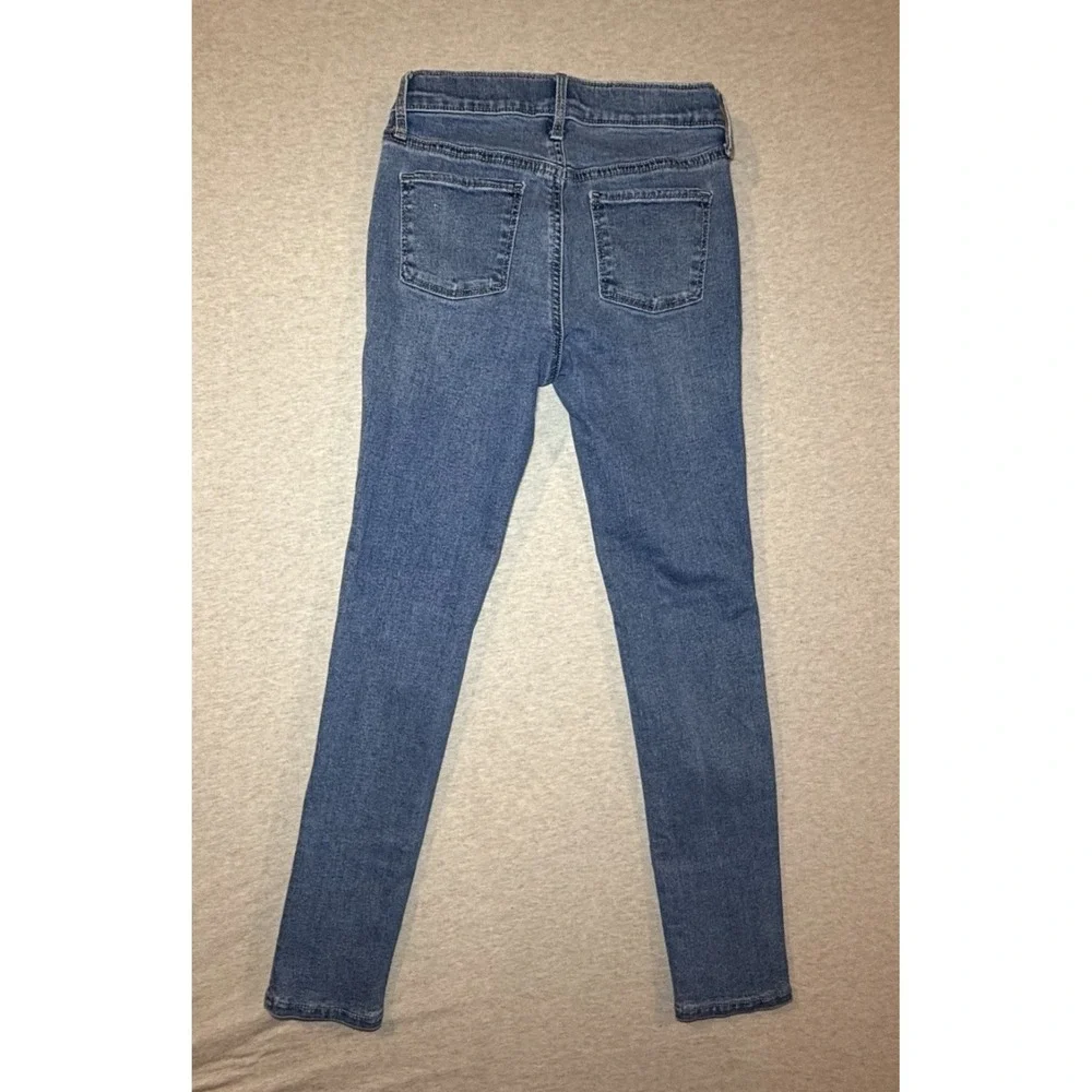 Old Navy kids rockstar jeggings. medium wash blue jean. size 10